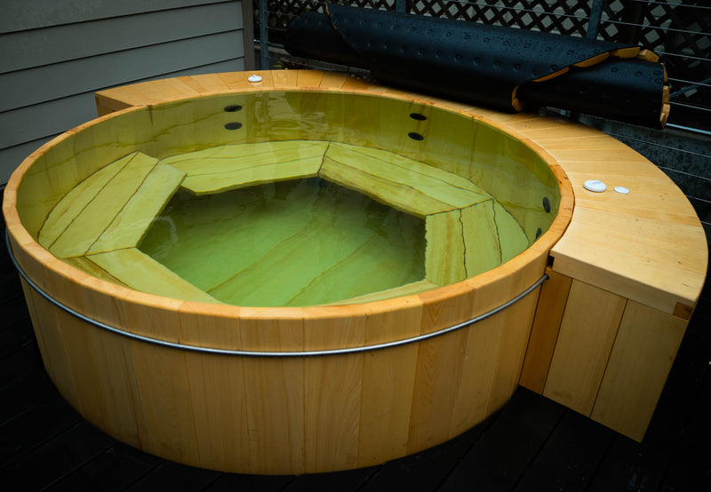 Alaskan Yellow Cedar Round Hot Tub